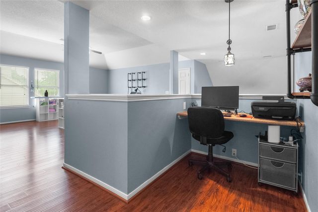 2914 Sandleigh Drive, Spring, TX 77388