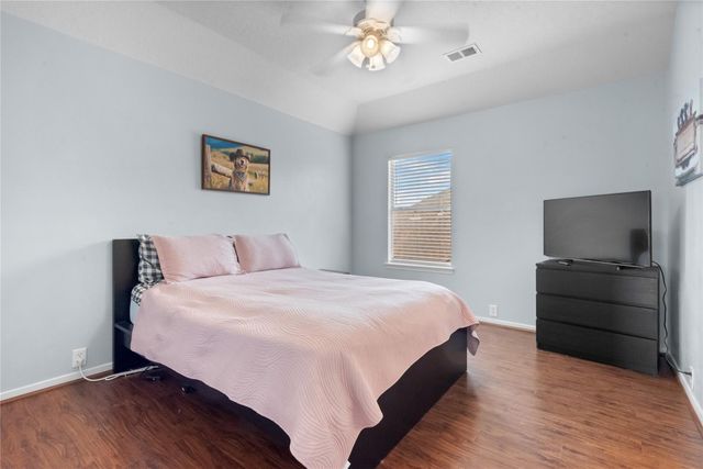 2914 Sandleigh Drive, Spring, TX 77388