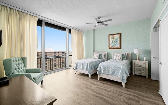 4600 Ocean Dr 1002, Corpus Christi, TX 78412