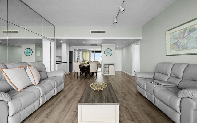 4600 Ocean Dr 1002, Corpus Christi, TX 78412