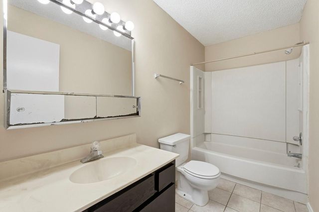 3168 Windchase Boulevard 464, Houston, TX 77082