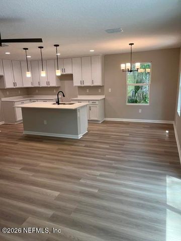 1634 VALENCIA Drive, Jacksonville, FL 32207