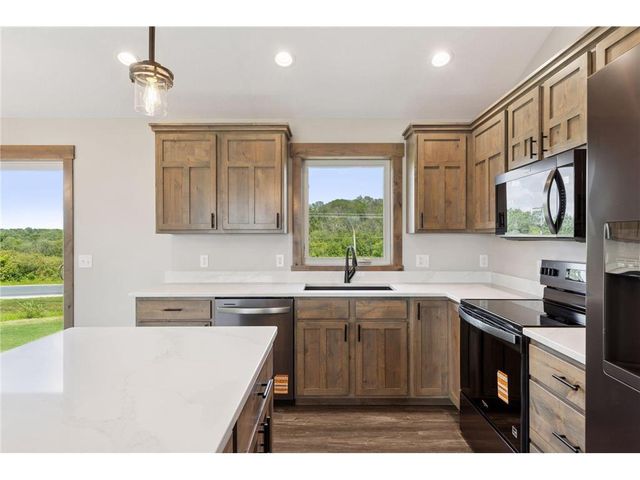 1636 72nd Avenue, Hammond, WI 54015