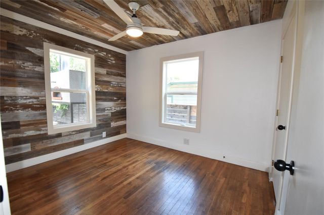 2012 S Payne Ave A, Austin, TX 78757