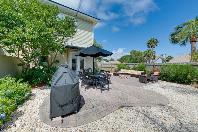 1105 6TH Street S, Jacksonville Beach, FL 32256