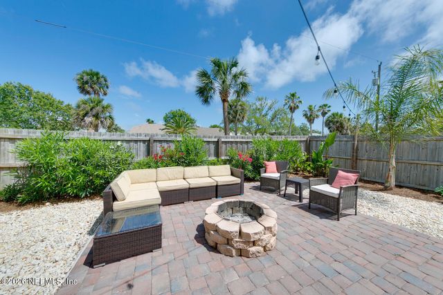 1105 6TH Street S, Jacksonville Beach, FL 32256