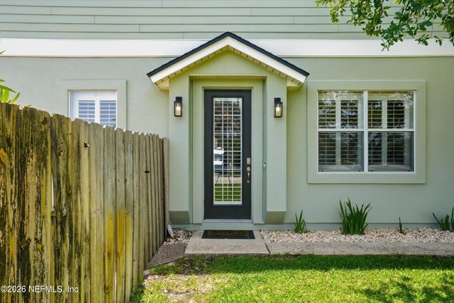 1105 6TH Street S, Jacksonville Beach, FL 32256