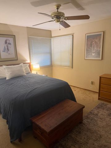 7555 E Whitmore Ave, Hughson, CA 95326