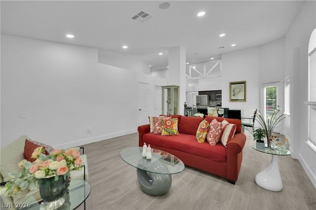 2324 Florissant Drive, Las Vegas, NV 89128