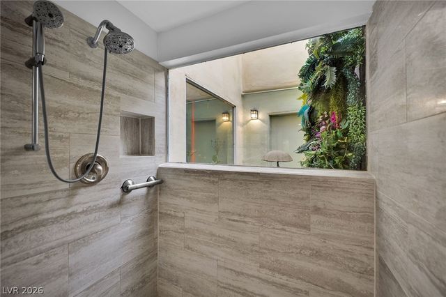 2324 Florissant Drive, Las Vegas, NV 89128