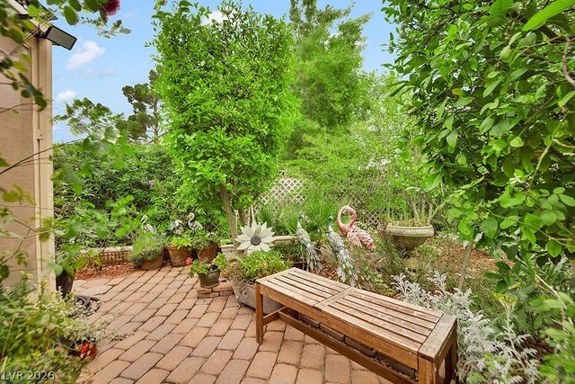 2324 Florissant Drive, Las Vegas, NV 89128