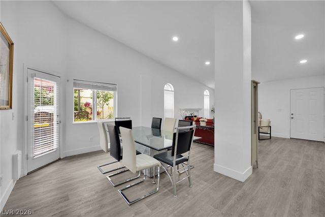 2324 Florissant Drive, Las Vegas, NV 89128