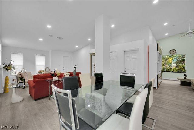 2324 Florissant Drive, Las Vegas, NV 89128