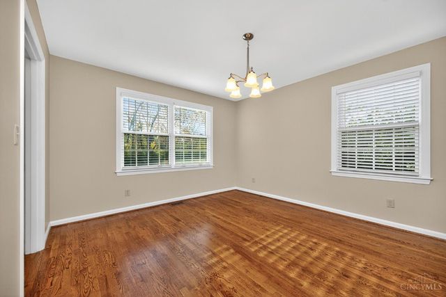 33 Creekwood Square, Glendale, OH 45246