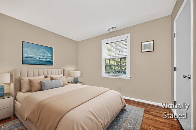 33 Creekwood Square, Glendale, OH 45246