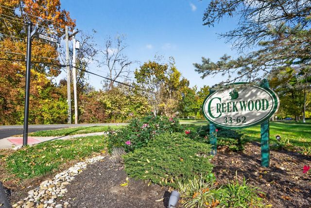 33 Creekwood Square, Glendale, OH 45246