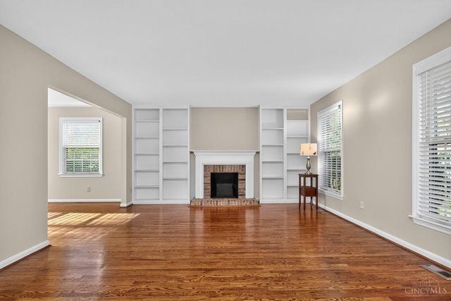 33 Creekwood Square, Glendale, OH 45246