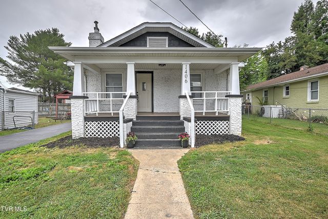 1406 Happy Valley Street, Elizabethton, TN 37643