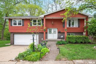 1604 W DEVEREUX Drive, Peoria, IL 61614