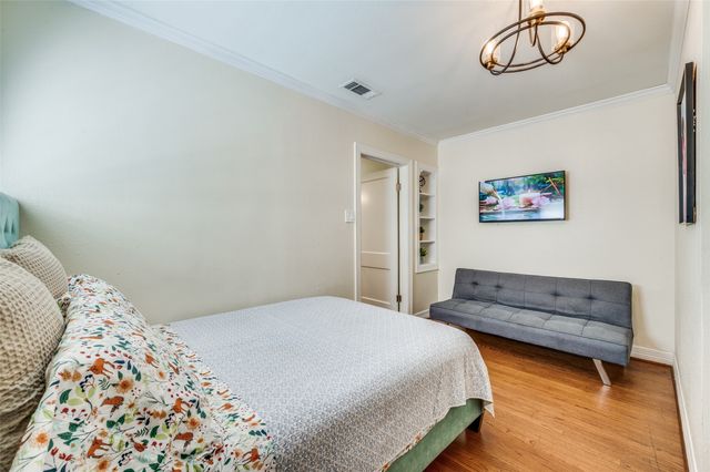 2619 Kingston Street, Dallas, TX 75211