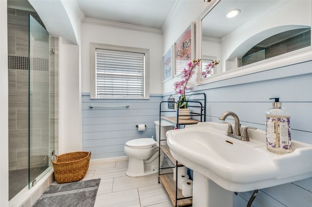 2619 Kingston Street, Dallas, TX 75211