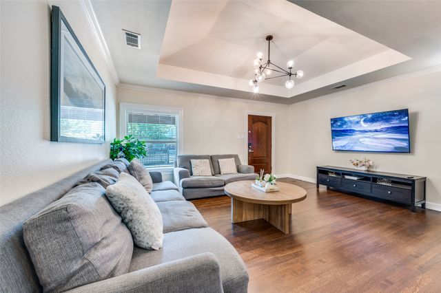 2619 Kingston Street, Dallas, TX 75211