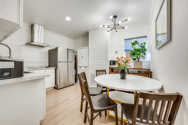 2619 Kingston Street, Dallas, TX 75211