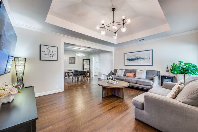 2619 Kingston Street, Dallas, TX 75211