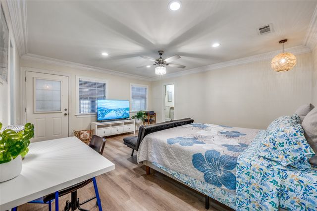 2619 Kingston Street, Dallas, TX 75211