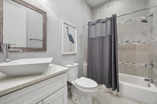1959 Portsmouth Street, Houston, TX 77098