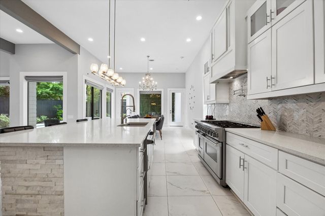 1959 Portsmouth Street, Houston, TX 77098