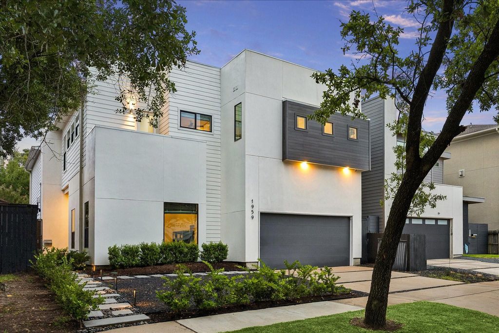 1959 Portsmouth Street, Houston, TX 77098