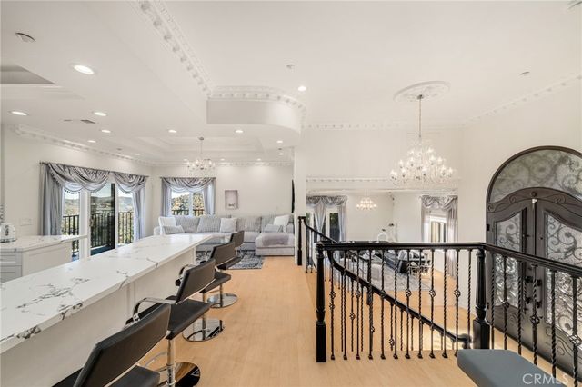 3426 Ayars Canyon Way, Glendale, CA 91208