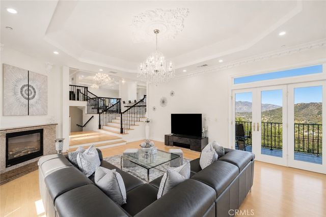 3426 Ayars Canyon Way, Glendale, CA 91208