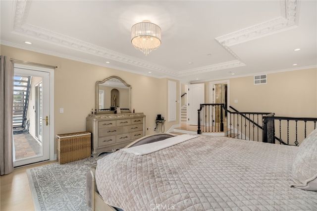 3426 Ayars Canyon Way, Glendale, CA 91208