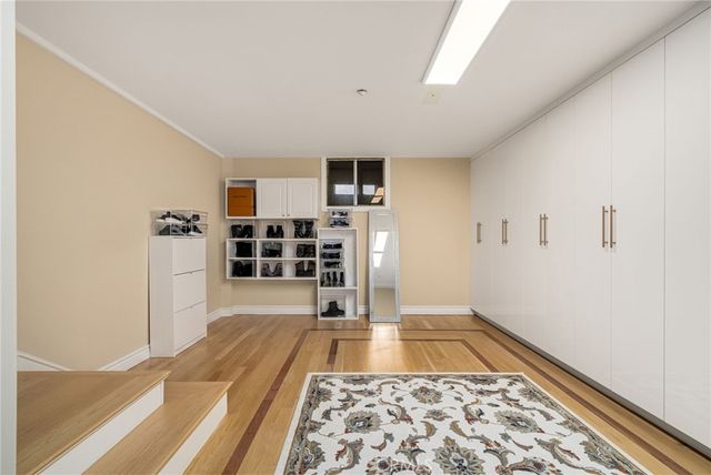 3426 Ayars Canyon Way, Glendale, CA 91208