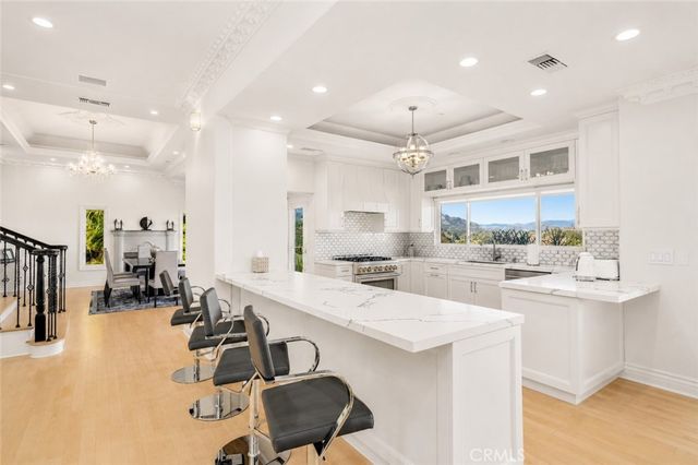3426 Ayars Canyon Way, Glendale, CA 91208