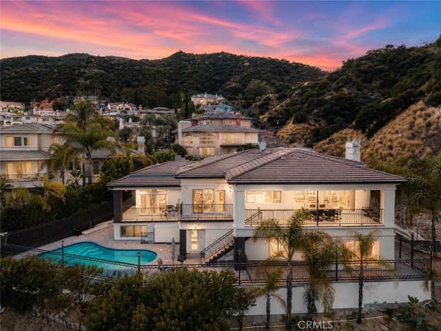 3426 Ayars Canyon Way, Glendale, CA 91208