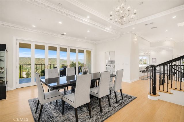 3426 Ayars Canyon Way, Glendale, CA 91208