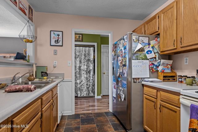 305 Tassel Court, Hubert, NC 28539