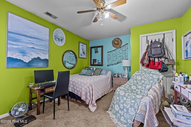 305 Tassel Court, Hubert, NC 28539