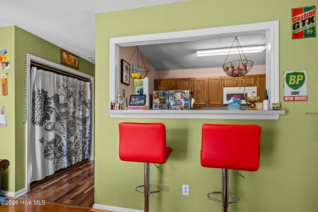 305 Tassel Court, Hubert, NC 28539