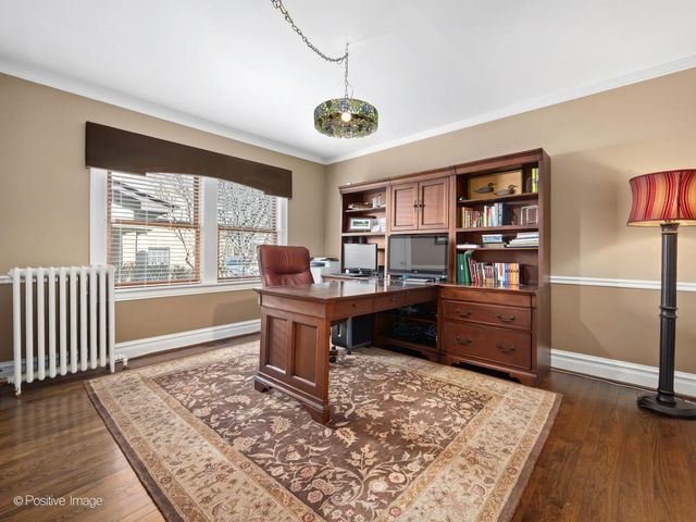 652 S Fairview Avenue, Elmhurst, IL 60126