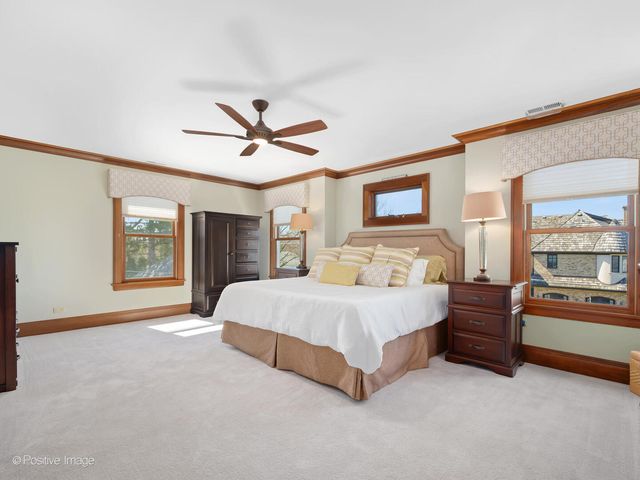 652 S Fairview Avenue, Elmhurst, IL 60126