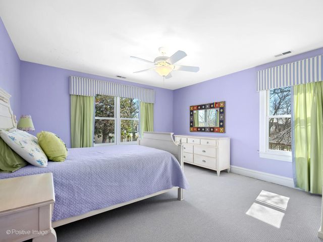 652 S Fairview Avenue, Elmhurst, IL 60126