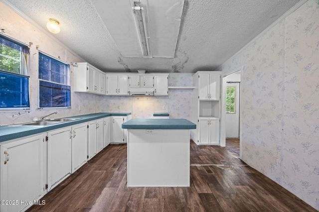 98 Autumn Drive, Plymouth, NC 27962