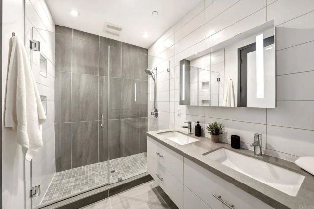 4079 1st Avenue 4, San Diego, CA 92103