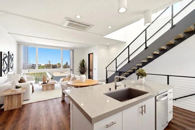 4079 1st Avenue 4, San Diego, CA 92103