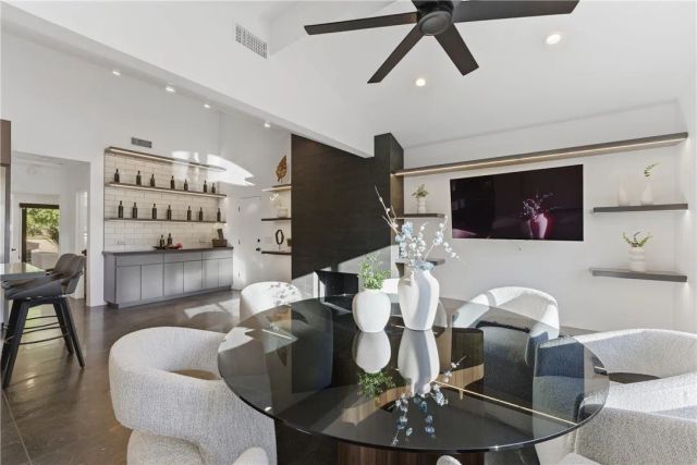 5255 Melvin, Tarzana, CA 91356