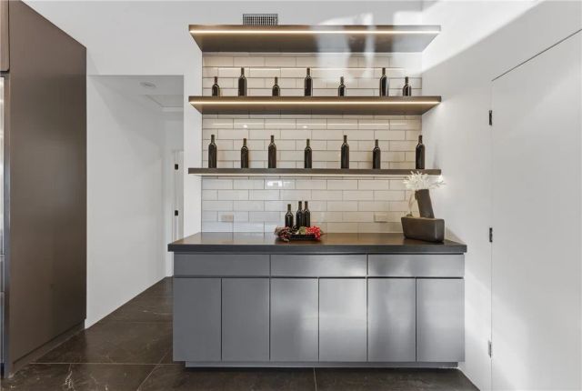 5255 Melvin, Tarzana, CA 91356